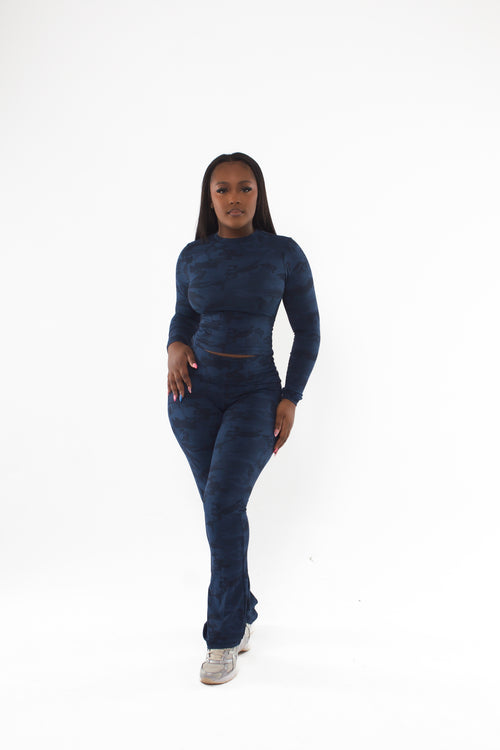 BLUE CAMO TOP